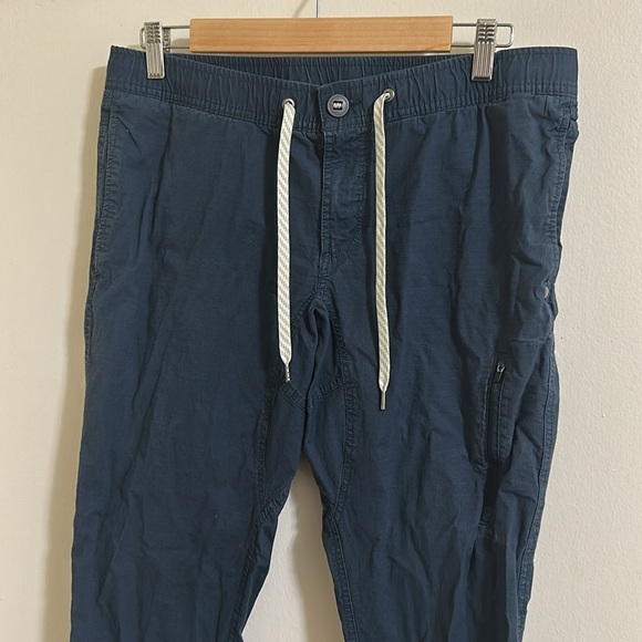Vuori Mens Ripstop Climber Pants size large Blue Hiking EUC - Picture 2 of 5